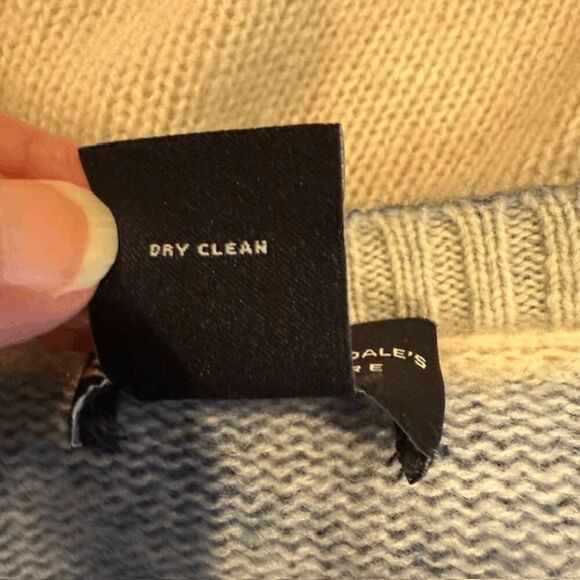 C By Bloomingdale's Dip Dyed Brushed Cashmere Sweater Blue White Black Medium - Picture 5 of 9